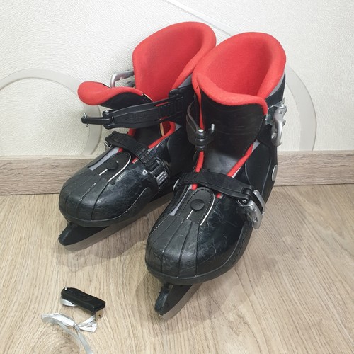 Kinderschlittschuhe mit